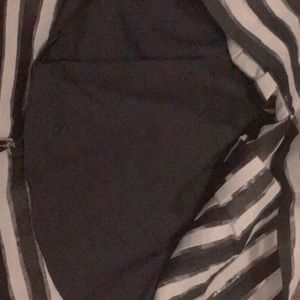 Between skirt black and white